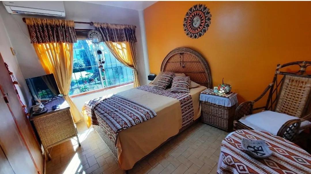 Nel'S Casa Hostel A 15 Minutos De Aeropuerto Ezeiza Monte Grande Ngoại thất bức ảnh